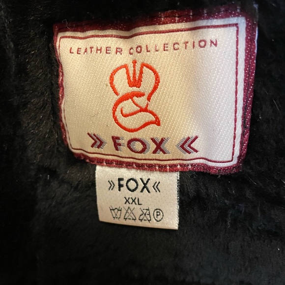 Women’s Sheepskin Coat - Picture 7 of 7